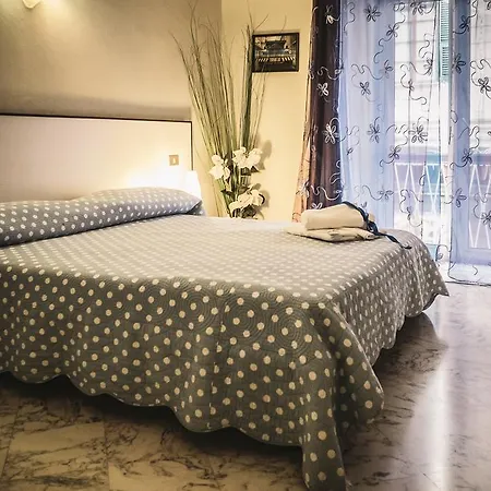 德尔佩斯卡托尔住宿 招待所 斯培西亚